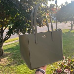 Kate Spade Medium Staci Tote Bag
